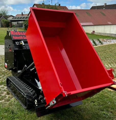 Stackable bulk containers